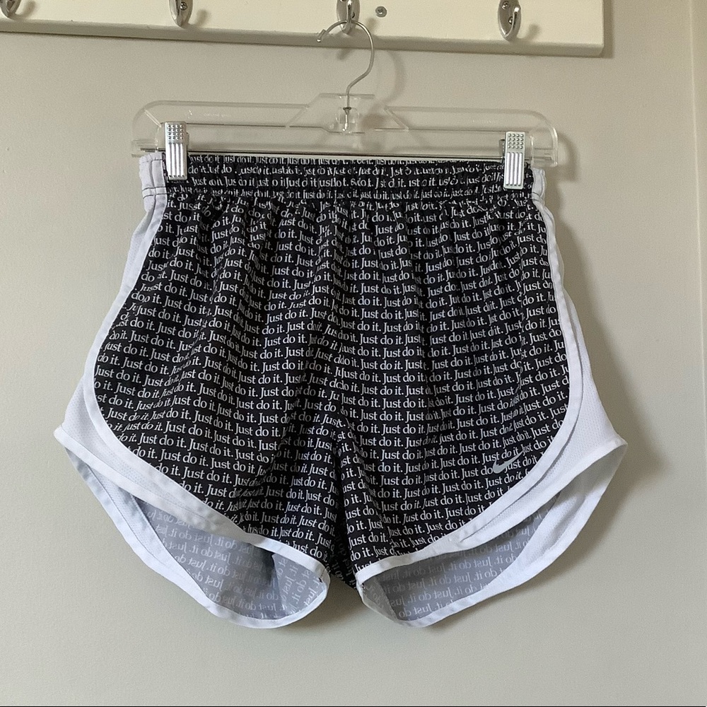 Nike Just Do It Medium Dri-Fit Shorts